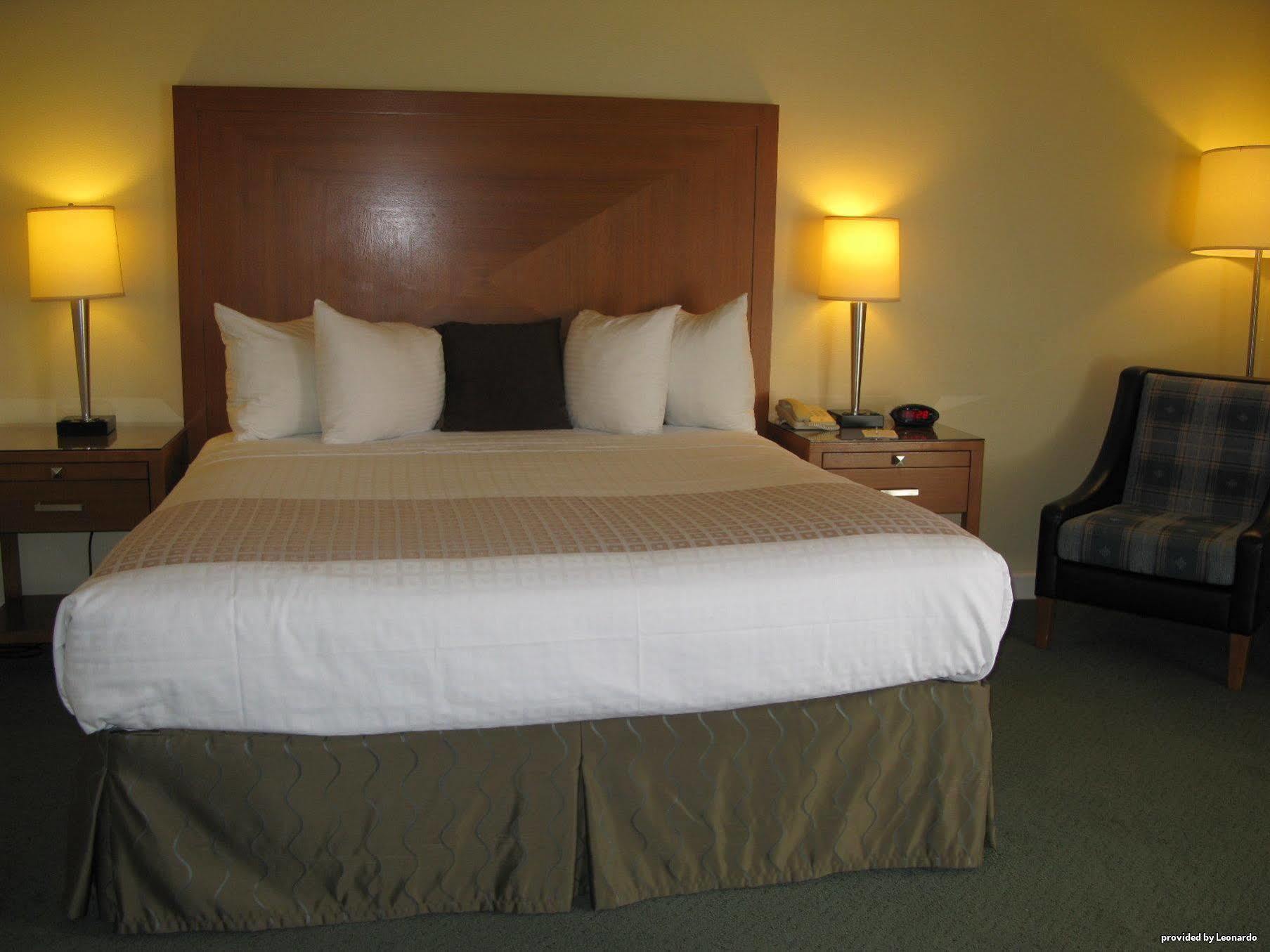 Inn At San Luis Obispo Room photo